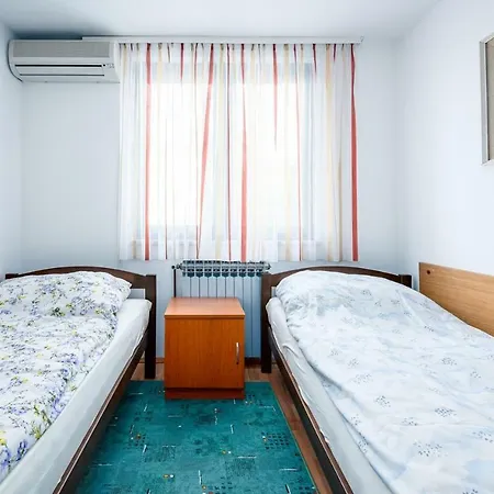 Gasthof Helena House With 3*